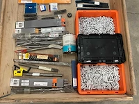 Partij onderdelen, gereedschappen en accessoires - afbeelding 2 van  3
