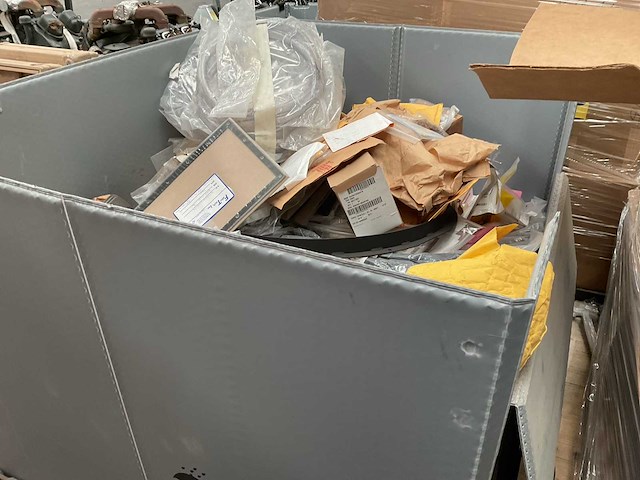 Partij onderdelen - afbeelding 7 van  7