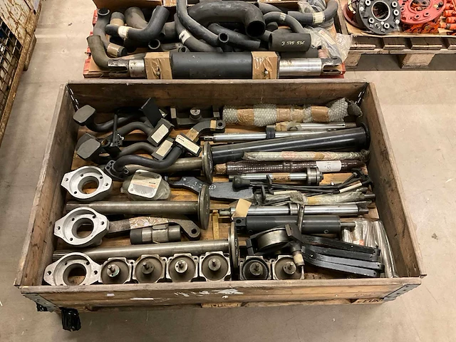 Partij ongebruikte lugli heftruck onderdelen - afbeelding 6 van  11