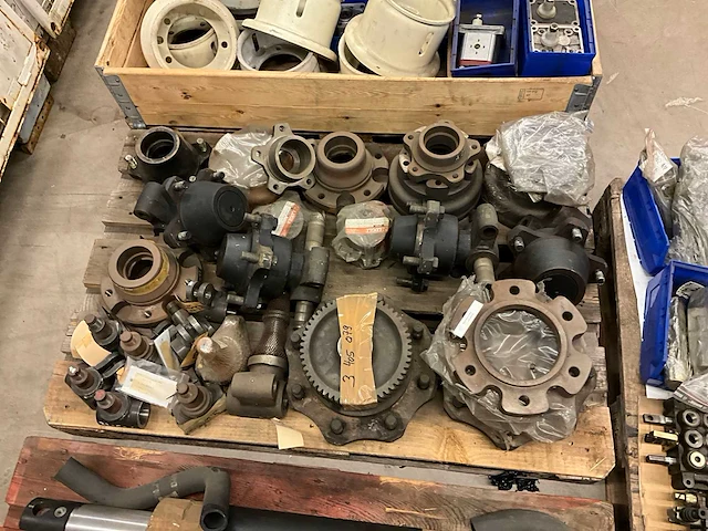 Partij ongebruikte lugli heftruck onderdelen - afbeelding 8 van  11