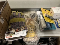 Partij (online) winkelvoorraad en bouwmarkt artikelen w.o. nedis, kinzo - afbeelding 2 van  10