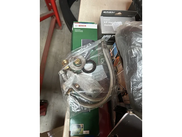 Partij (online) winkelvoorraad w.o. diverse fiets accessoires w.o. lynx, cst, bosch - afbeelding 9 van  9