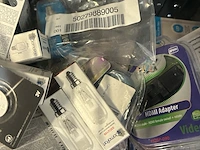 Partij (online) winkelvoorraad w.o. diverse lampen, screenprotector w.o. domopart, varta - afbeelding 8 van  8
