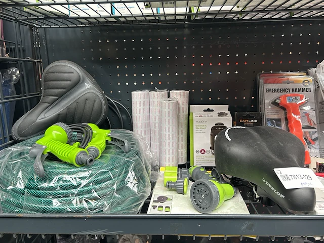 Partij (online) winkelvoorraad w.o. elektronica w.o. dunlop, nedis, kinzo, black+decker - afbeelding 3 van  9