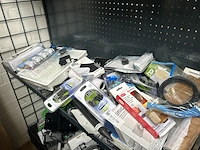 Partij (online) winkelvoorraad w.o. elektronica w.o. konig, bandridge, grundig, alpina - afbeelding 1 van  9