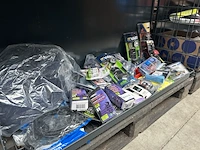 Partij (online) winkelvoorraad w.o. elektronica w.o. varta, dunlop, bandridge - afbeelding 1 van  8