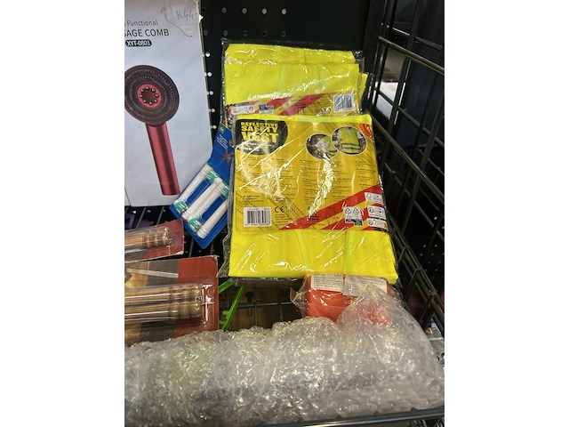 Partij (online) winkelvoorraad w.o. fitness artikelen w.o. tunturi, nilfisk, marvel, wisa - afbeelding 6 van  7