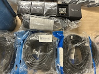 Partij (online) winkelvoorraad w.o. horloges, kabels - afbeelding 1 van  7