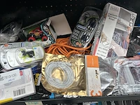 Partij (online) winkelvoorraad w.o. kabels w.o. dunlop, bandridge, black+decker - afbeelding 3 van  8