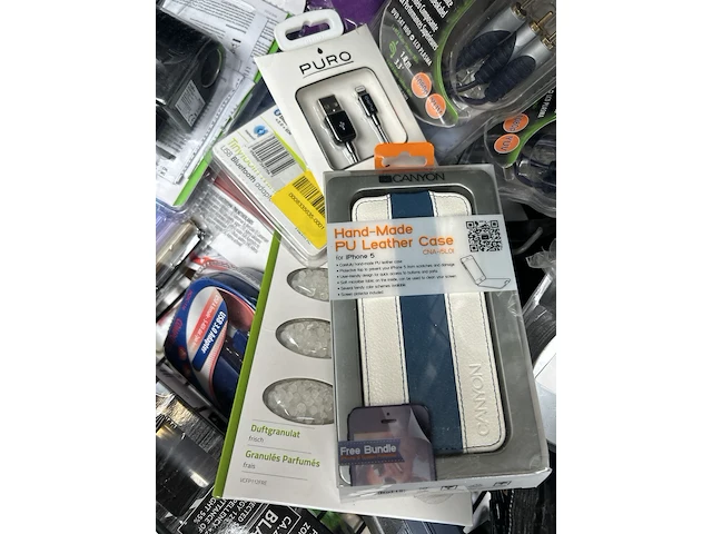 Partij (online) winkelvoorraad w.o. kabels w.o. dunlop, bandridge, black+decker - afbeelding 6 van  8