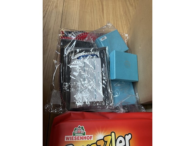 Partij (online) winkelvoorraad w.o. keuken organizers, vr brillen - afbeelding 2 van  11