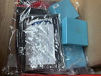 Partij (online) winkelvoorraad w.o. keuken organizers, vr brillen - afbeelding 2 van  11