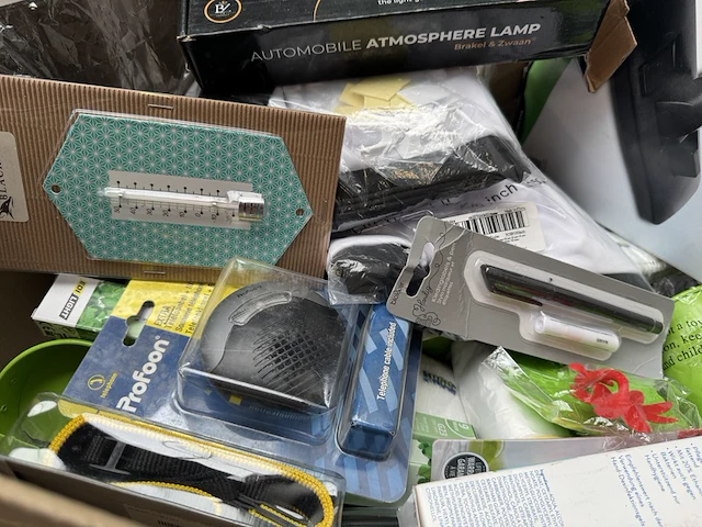Partij (online) winkelvoorraad w.o. microscoopsets - afbeelding 3 van  11