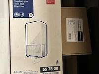 Partij (online) winkelvoorraad w.o. toiletroldispenser w.o. tork, ultrasport - afbeelding 2 van  7