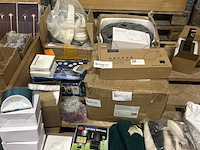 Partij (online) winkelvoorraad w.o. verlichting, fitness schijven - afbeelding 1 van  8