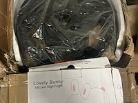 Partij (online) winkelvoorraad w.o. verlichting, fitness schijven - afbeelding 2 van  8