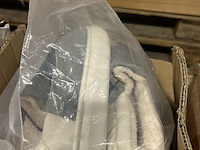 Partij (online) winkelvoorraad w.o. verlichting, fitness schijven - afbeelding 6 van  8