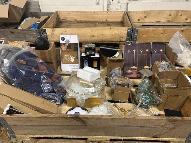 Partij (online) winkelvoorraad w.o. woondecoratie ca. 23x - afbeelding 1 van  10