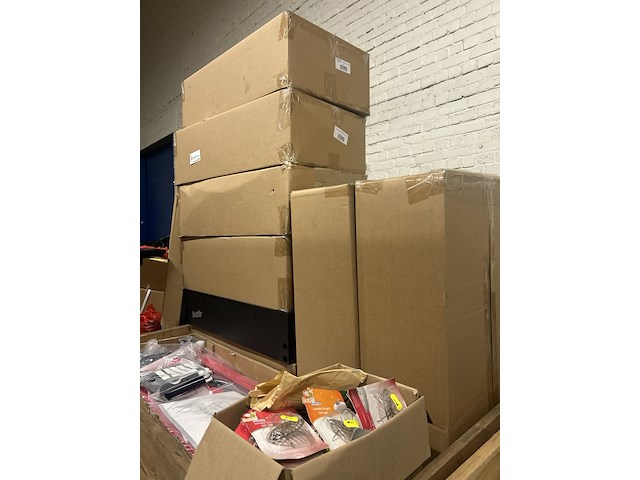 Partij (online) winkelvoorraad - afbeelding 8 van  8