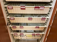 Partij operatiebenodigdheden - afbeelding 4 van  13
