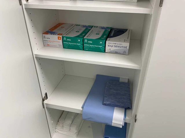 Partij operatiebenodigdheden - afbeelding 20 van  24