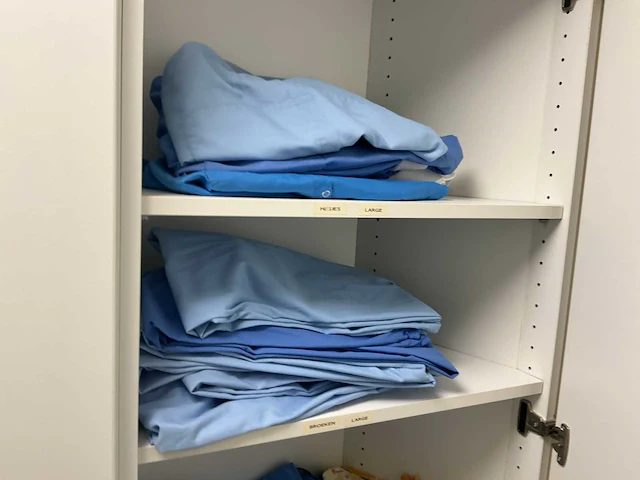 Partij operatiebenodigdheden - afbeelding 22 van  24