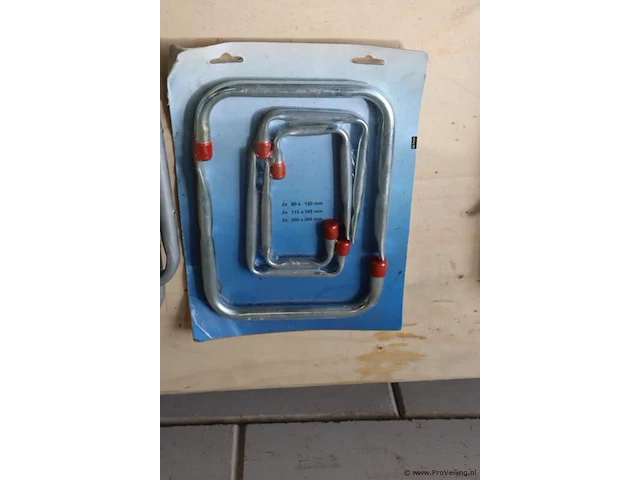 Partij ophanghaken, diverse soorten en maten o.a. 21x15cm - afbeelding 4 van  6