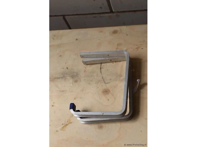 Partij ophanghaken, diverse soorten en maten o.a. 21x15cm - afbeelding 3 van  6