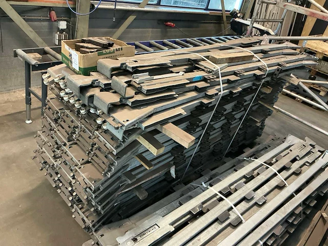 Partij oplegger rail systemen - afbeelding 4 van  5