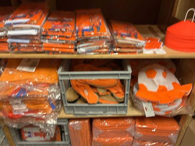 Partij oranje artikelen - afbeelding 10 van  15