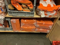 Partij oranje artikelen - afbeelding 11 van  15