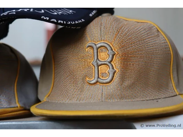Partij original snapback petten - diverse kleuren - 24 stuks - afbeelding 2 van  9