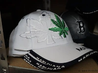 Partij original snapback petten - diverse kleuren - 30 stuks - afbeelding 6 van  7