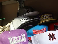 Partij original snapback petten - diverse kleuren - 30 stuks - afbeelding 4 van  9