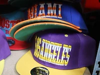Partij original snapback petten - diverse kleuren - 30 stuks - afbeelding 2 van  7