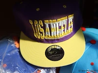 Partij original snapback petten - diverse kleuren - 32 stuks - afbeelding 3 van  5