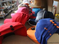 Partij original snapback petten - diverse kleuren - 34 stuks - afbeelding 7 van  7