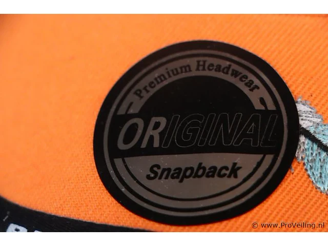 Partij original snapback petten - diverse kleuren - 38 stuks - afbeelding 6 van  6