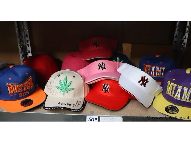 Partij original snapback petten - diverse kleuren - 50 stuks - afbeelding 1 van  7