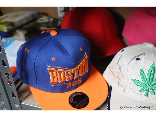 Partij original snapback petten - diverse kleuren - 50 stuks - afbeelding 5 van  7