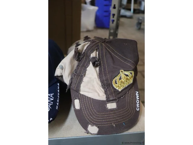 Partij original snapback petten - diverse kleuren - 55 stuks - afbeelding 3 van  9