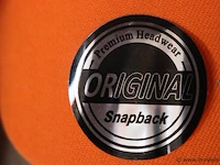 Partij original snapback petten - diverse kleuren - 55 stuks - afbeelding 9 van  9