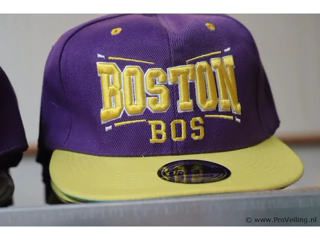 Partij original snapback petten - diverse kleuren - 72 stuks - afbeelding 5 van  9