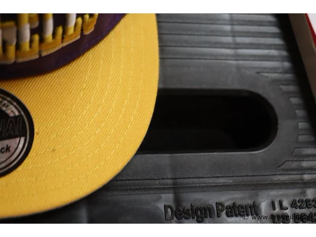 Partij original snapback petten - diverse kleuren - 72 stuks - afbeelding 7 van  9