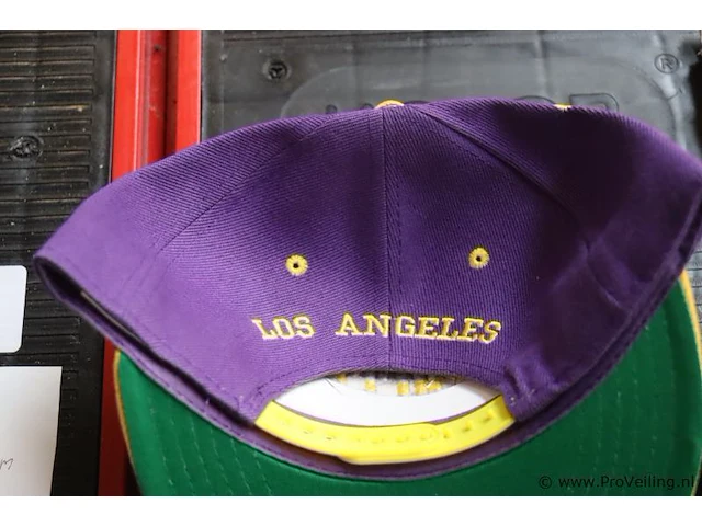 Partij original snapback petten - diverse kleuren - 72 stuks - afbeelding 9 van  9