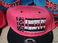 Partij original snapback petten - diverse kleuren - 74 stuks - afbeelding 3 van  6