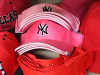 Partij original snapback petten/zonnekleppen - diverse soorten en kleuren - 28 stuks - afbeelding 4 van  6