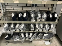 Partij (orthopedische) schoenen + stellage - afbeelding 7 van  7