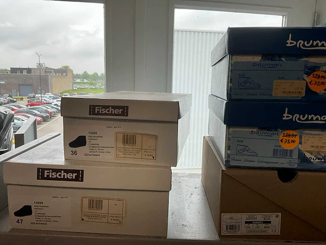 Partij (orthopedische) schoenen - afbeelding 8 van  10