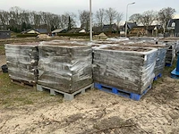 Partij oude dikformaten - circa: 200 m2. - afbeelding 1 van  19